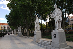 /uploads/5O/tT/5OtTvRWDvjfpVH6vkBsprQ/thumb-Spanje-Madrid-PlazaDeOriente-Standbeelden-CVS_4770.jpg