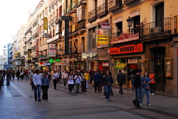 /uploads/PN/DD/PNDDKBt4tffVBNWZxYUgyA/thumb-Spanje-Madrid-Centrum-Winkelstraat-CVS_4919.jpg